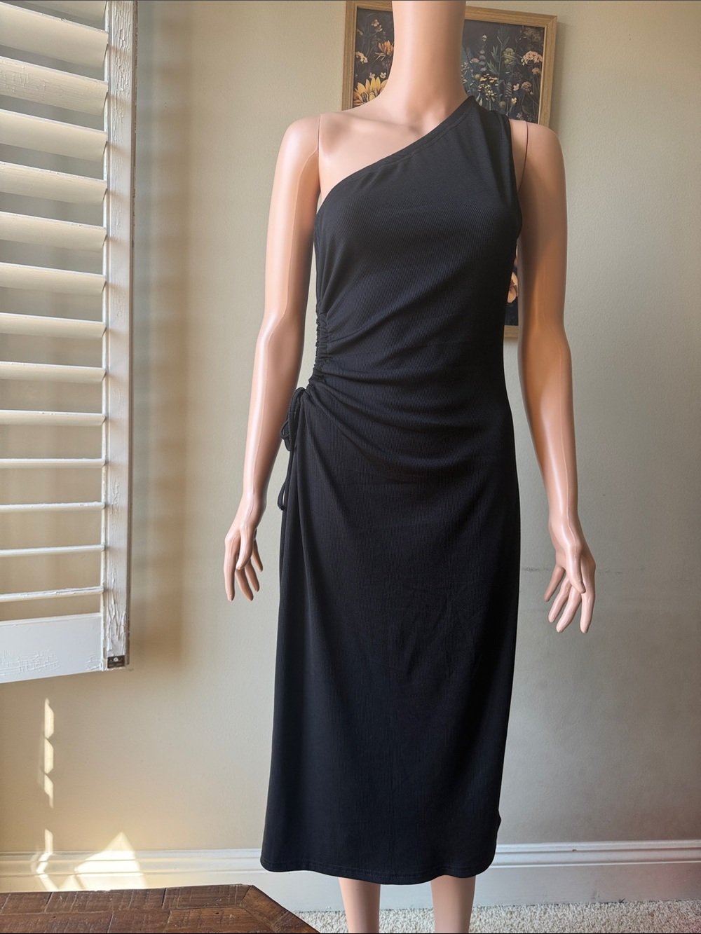 One-Shoulder Black Ruched Midi Dress
